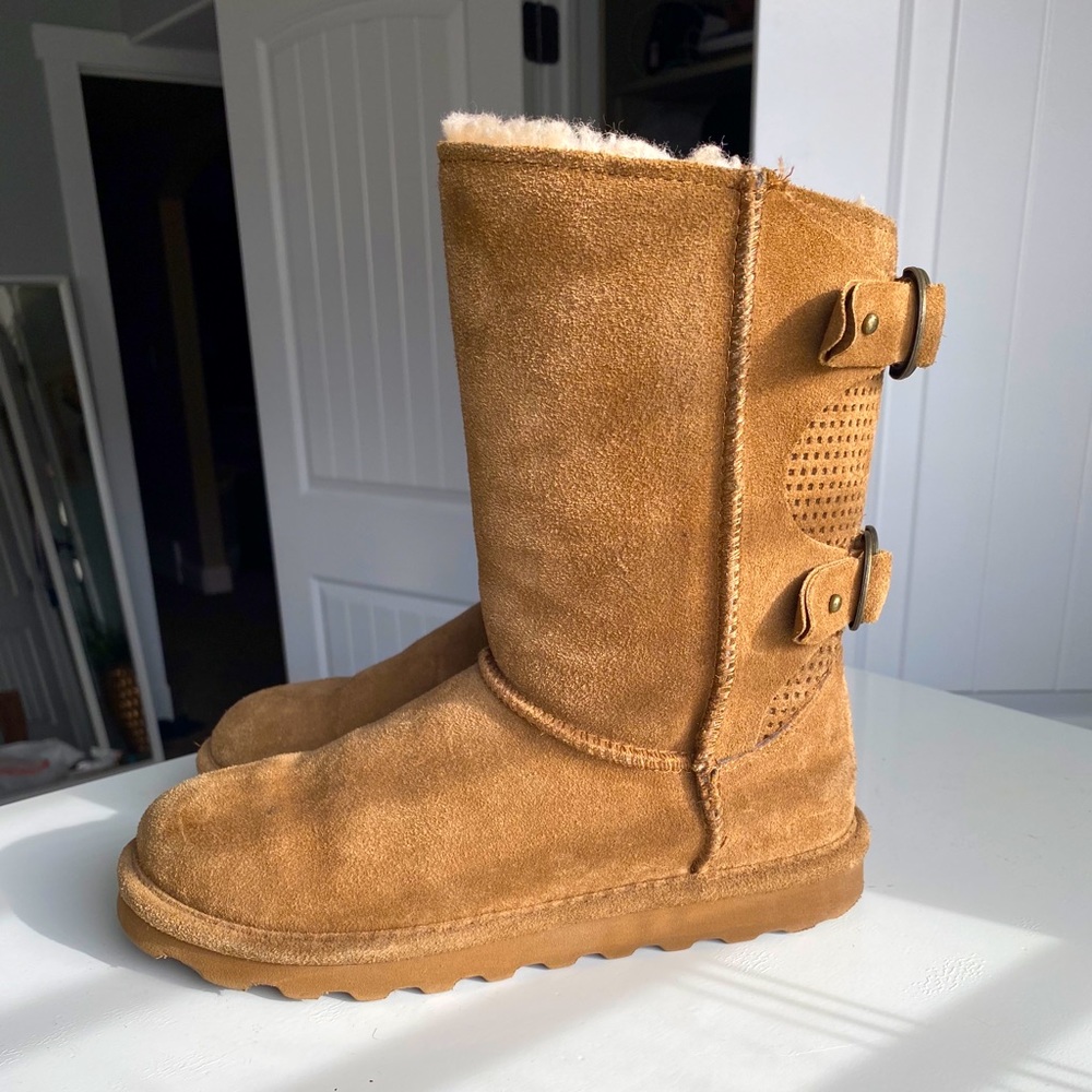 Used BearPaw Boots